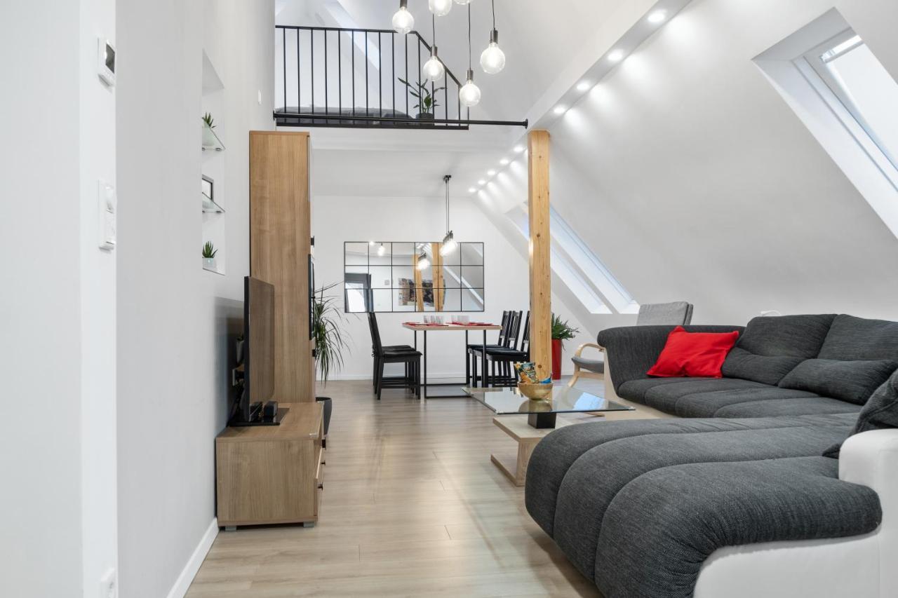 Modernes 3-Zimmer Loft Mit Balkon Hennesee 5 Min Eslohe Exterior foto