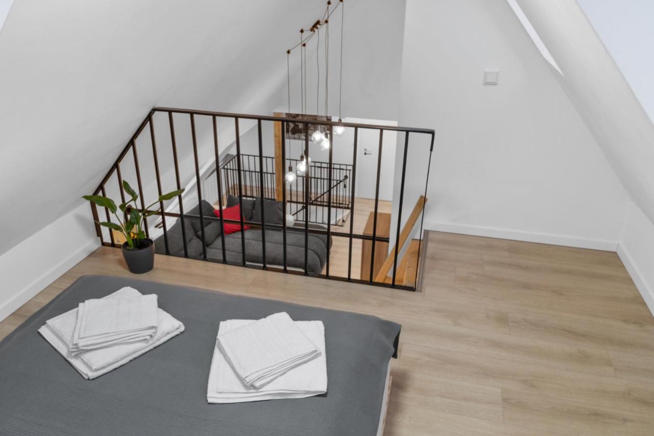 Modernes 3-Zimmer Loft Mit Balkon Hennesee 5 Min Eslohe Exterior foto