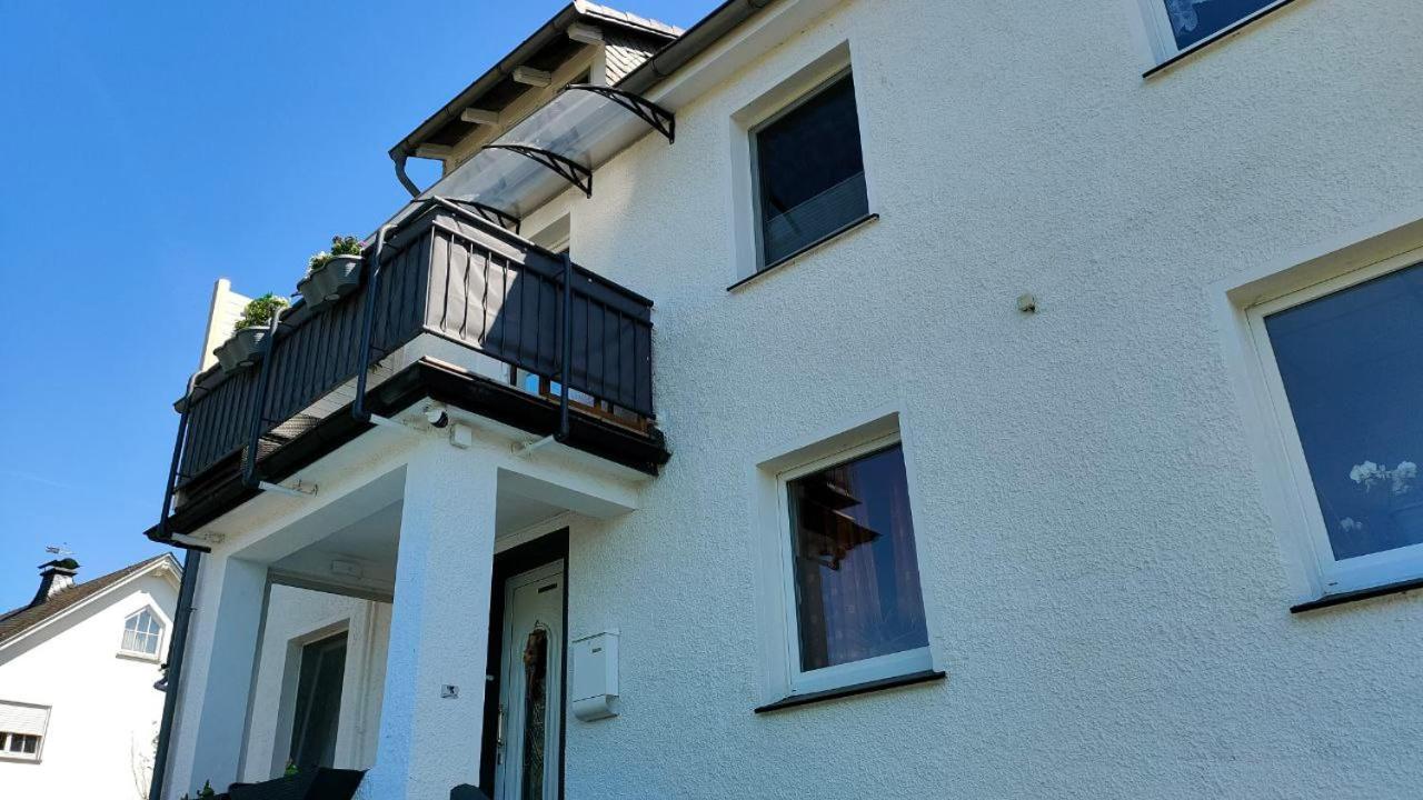 Modernes 3-Zimmer Loft Mit Balkon Hennesee 5 Min Eslohe Exterior foto